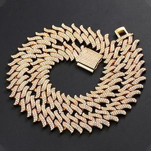 CUBAN LINK CHAIN - PAVE AAA+