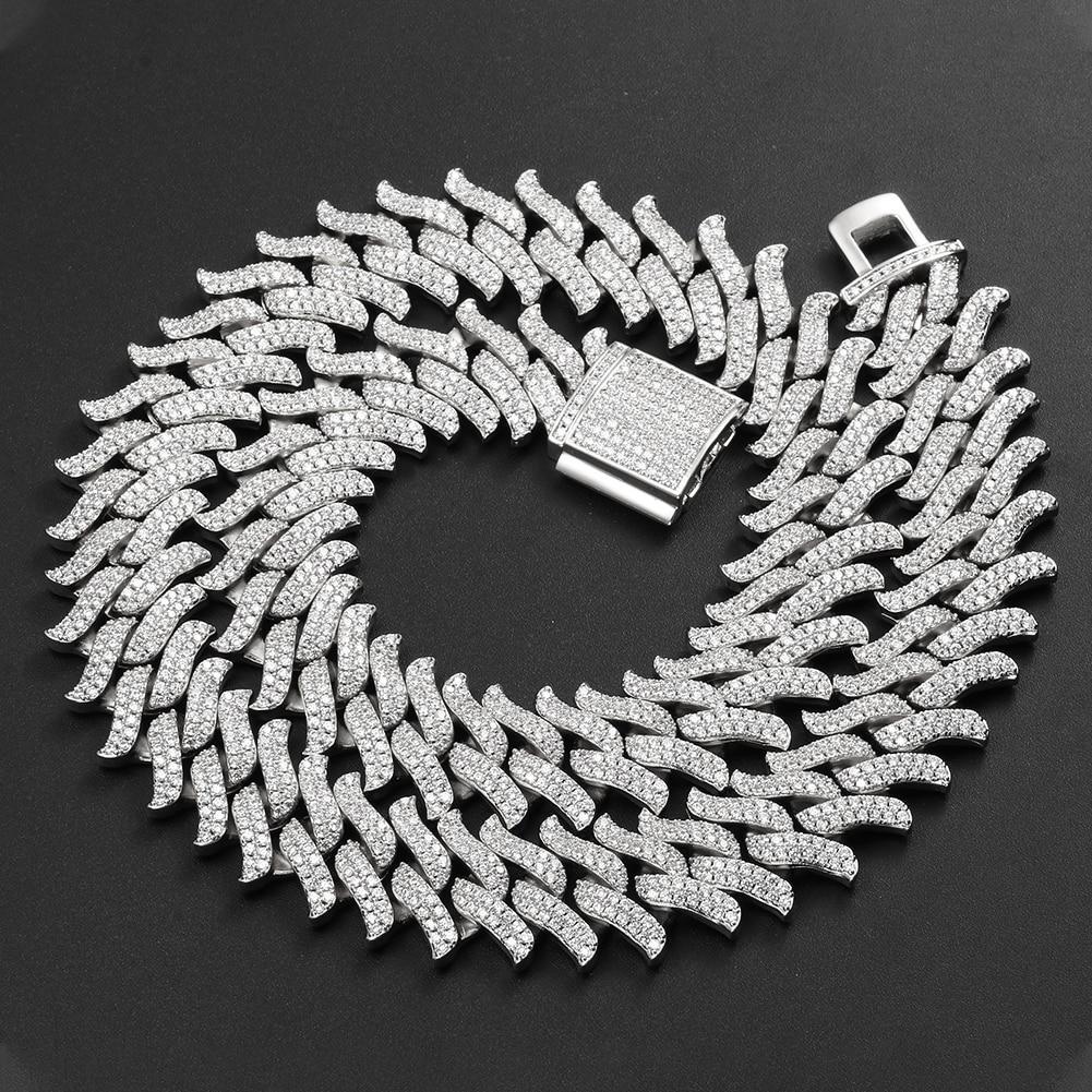 CUBAN LINK CHAIN - PAVE AAA+